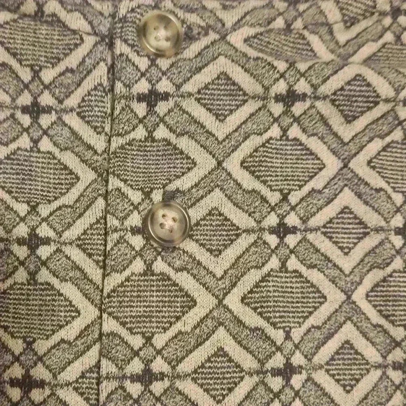 Cotton Mill Mens Beige And Black Design Sleeveless Top Size Medium - Picture 4 of 8